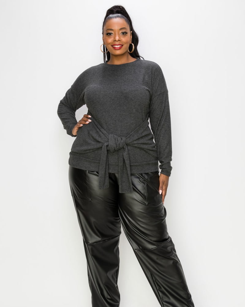 Front of a model wearing a size 1X Amy Waist Tie Sweater in Heather Charcoal by L I V D. | dia_product_style_image_id:240760